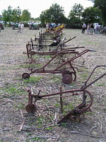 Charrues (Fete de la Moisson St Simeon de Bressieux 2006) (1)